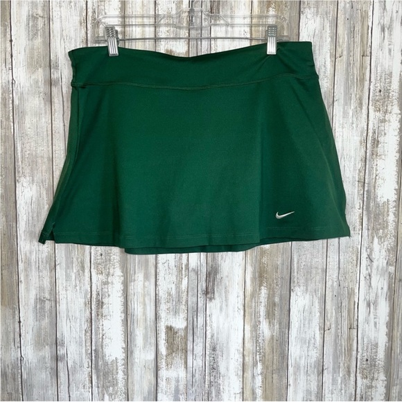 Nike Pants - Nike Green Skort